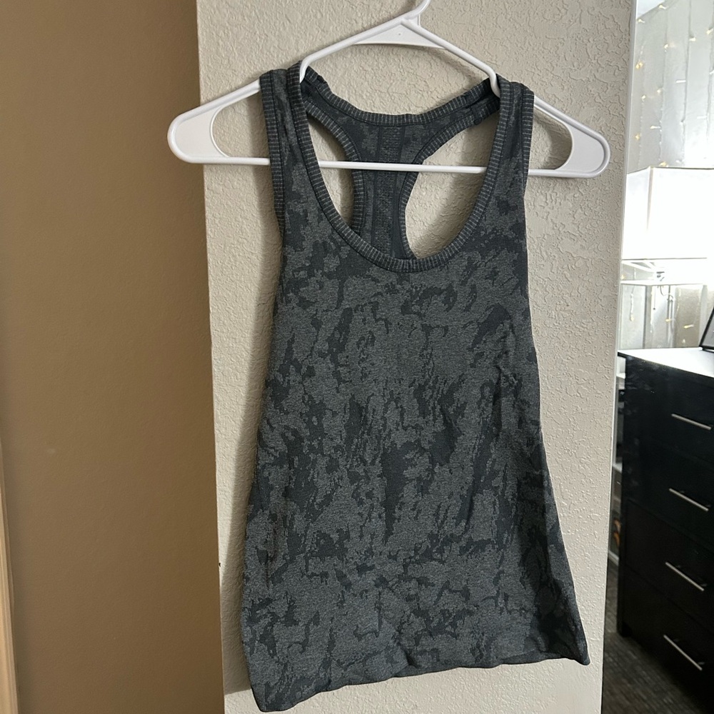 Zyia Active Seamless Racerback Athletic Tank Top: Grey Splash Camo Camouflage s - Picture 3 of 6